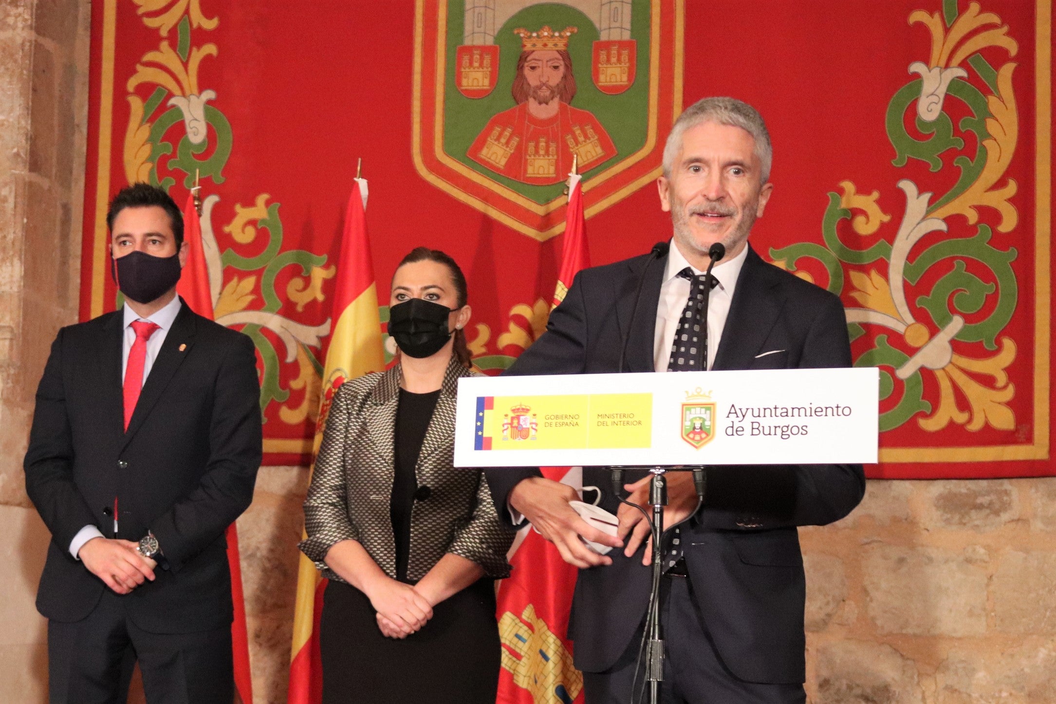 Fotos: Grande-Marlaska defiende en Burgos el compromiso del Gobierno con las Fuerzas de Seguridad