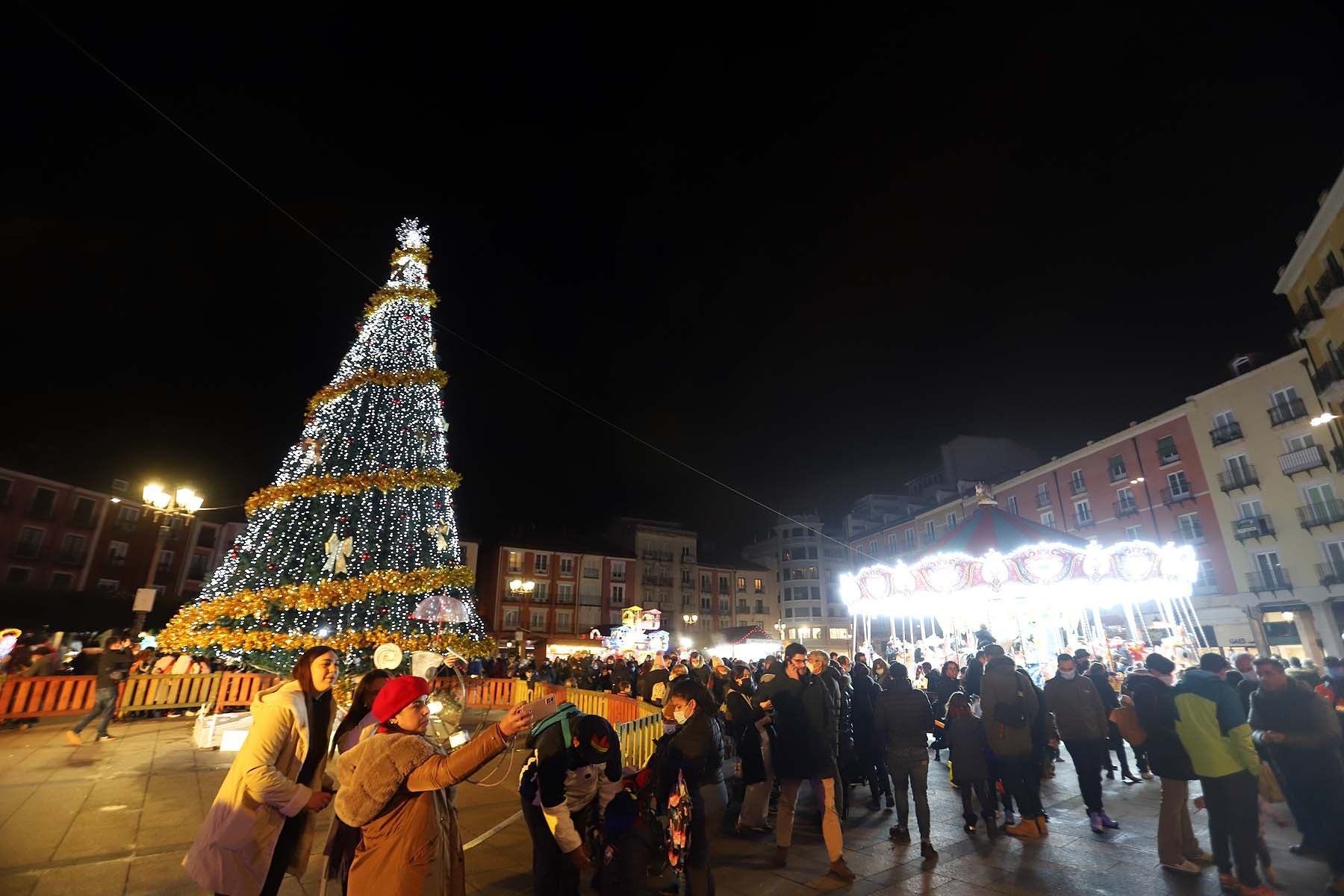 Fotos: Burgos da comienzo a su particular Navidad