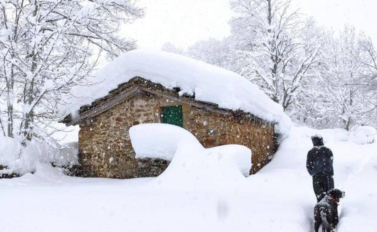 Imagen de archivo de una nevada en la provincia.