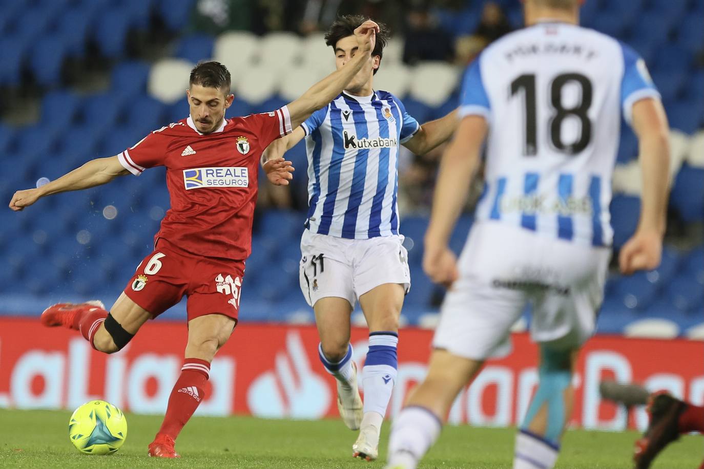 El Burgos CF celebra la victoria. 