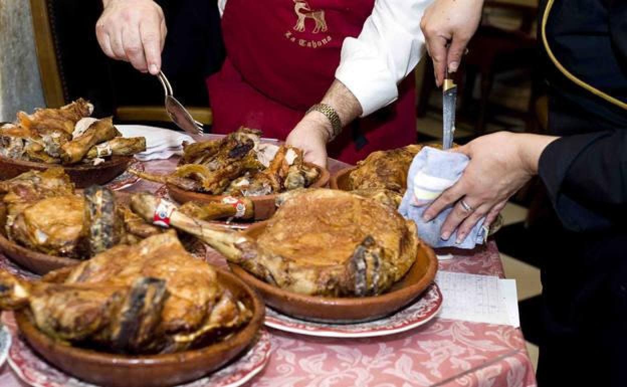 Una marca para potenciar el valor gastronómico del lechazo asado de Aranda  de Duero | BURGOSconecta