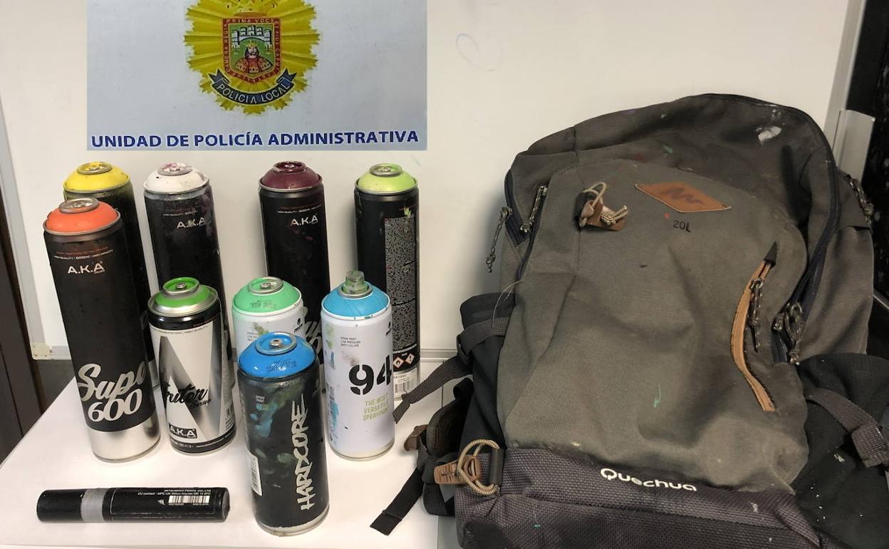 Material incautado por la Policía Local de Burgos.