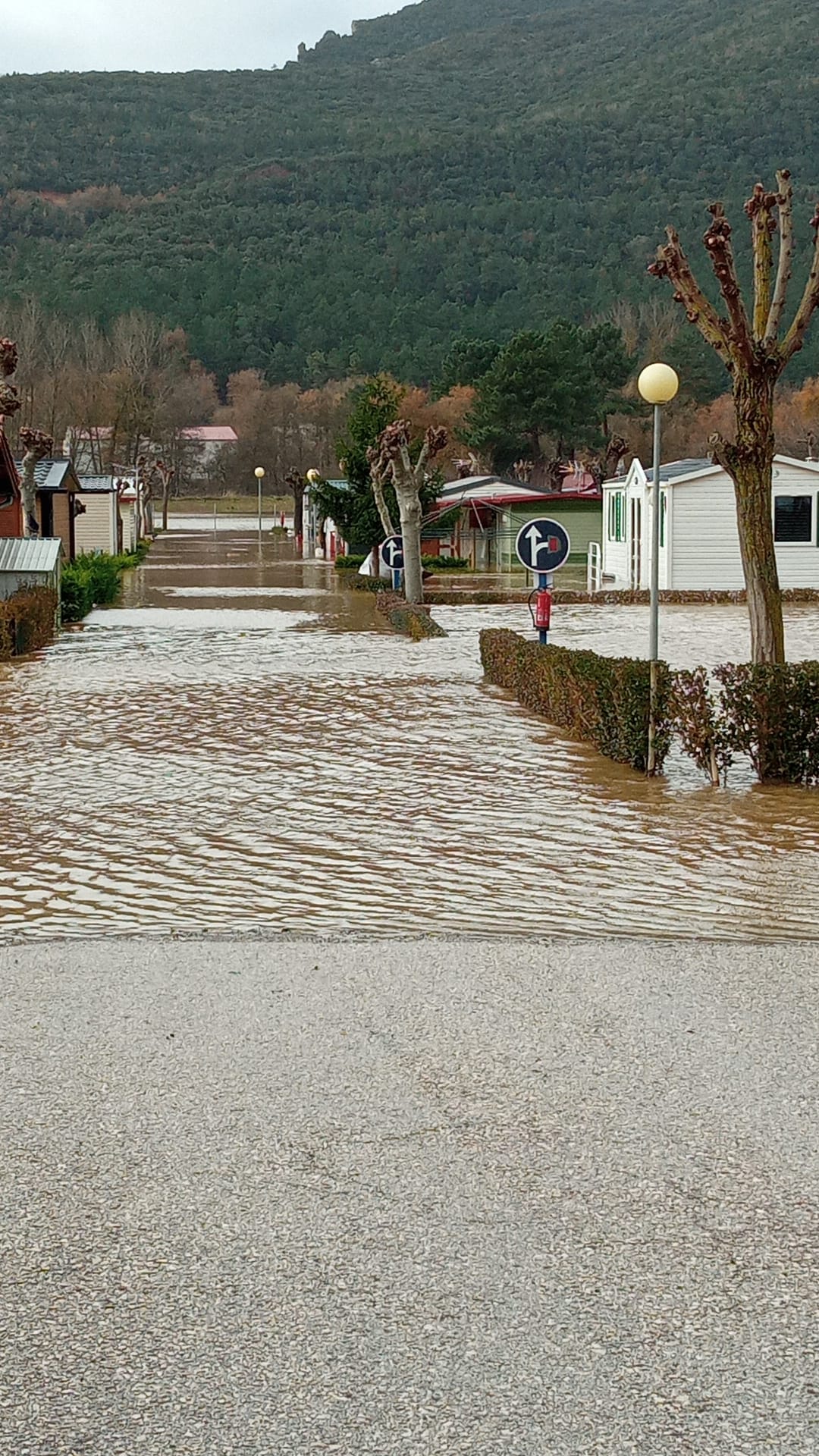 Los ríos del norte de la provincia se desbordan tras las últimas nevadas y lluvias.