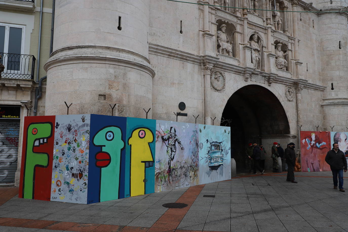 Fotos: Burgos recrea los pasos fronterizos del Berlín dividido