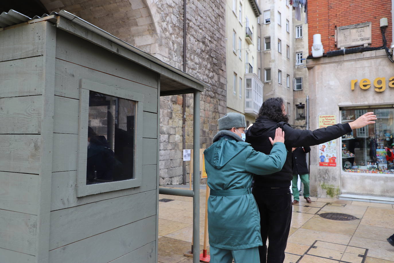 Fotos: Burgos recrea los pasos fronterizos del Berlín dividido