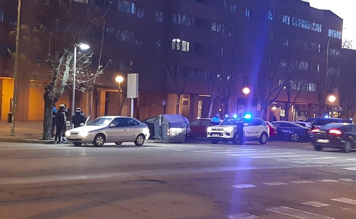 La Policía Local se ha personado en el lugar para elaborar el atestado. 