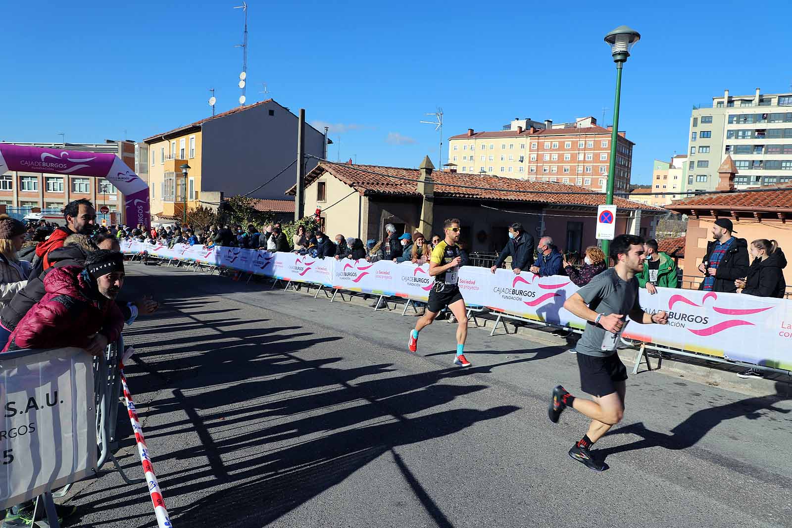 1.600 atletas disfrutan de la mítica prueba atlética en El Crucero.