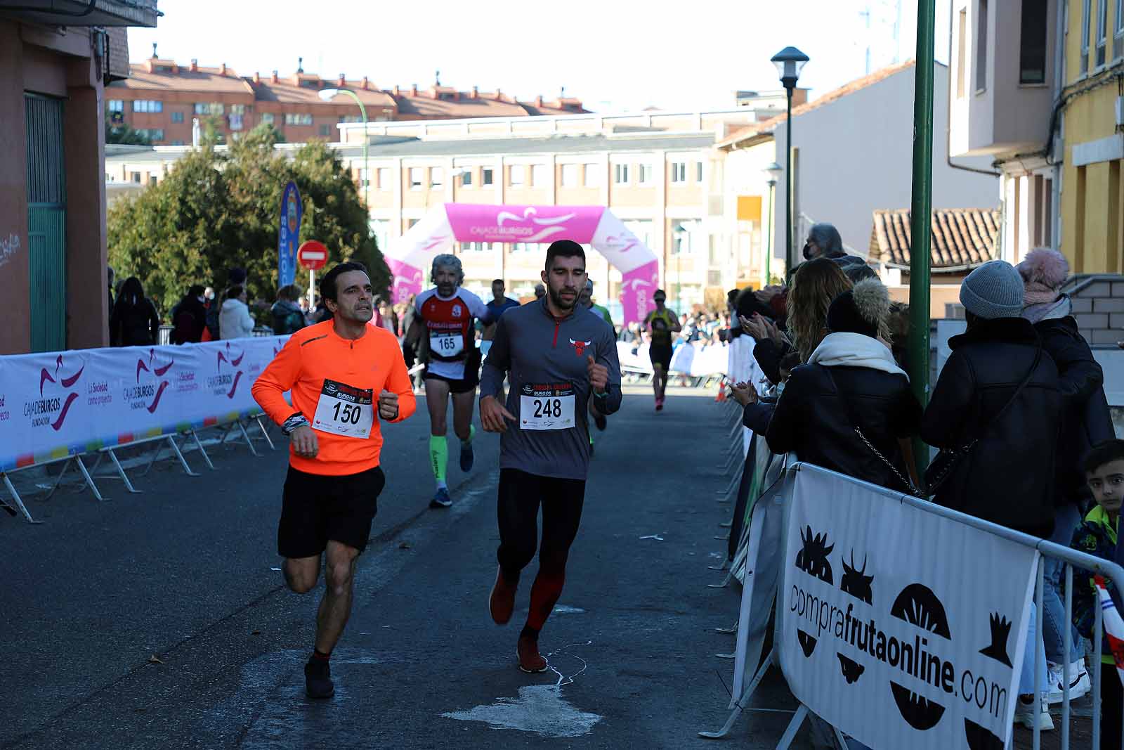 1.600 atletas disfrutan de la mítica prueba atlética en El Crucero.