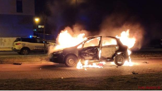 Arden siete coches en Burgos esta madrugada