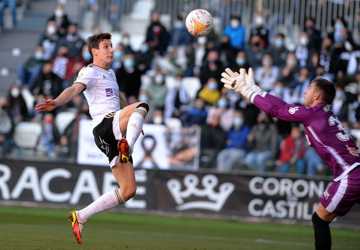 Fotos: El Burgos CF - SD Amorebieta, en imágenes