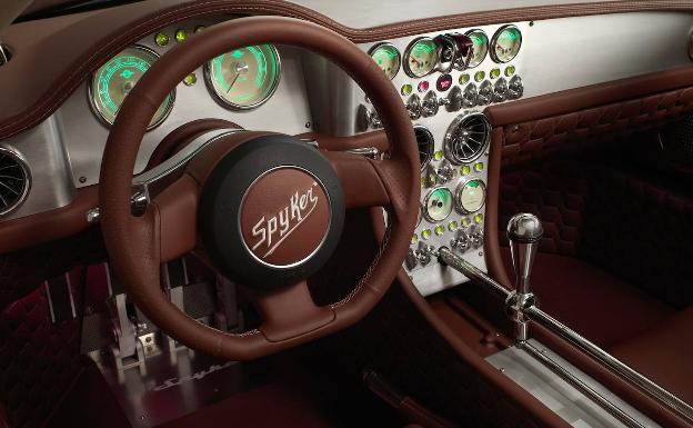 Interior del Spyker C8 Prediator de 2017