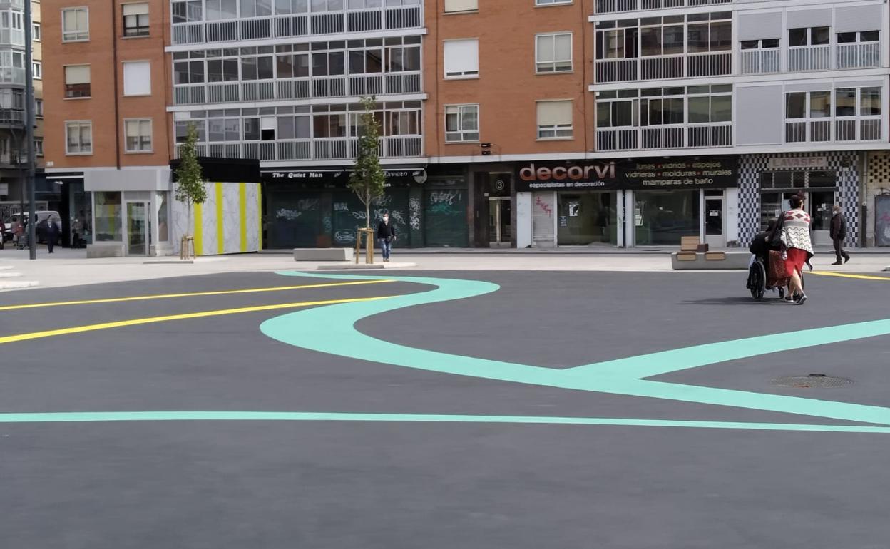 La Plaza Santiago se remodeló para acabar con las goteras del aparcamiento.