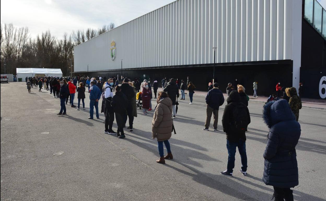 Las colas han sido la nota dominante de los cribados en Burgos.