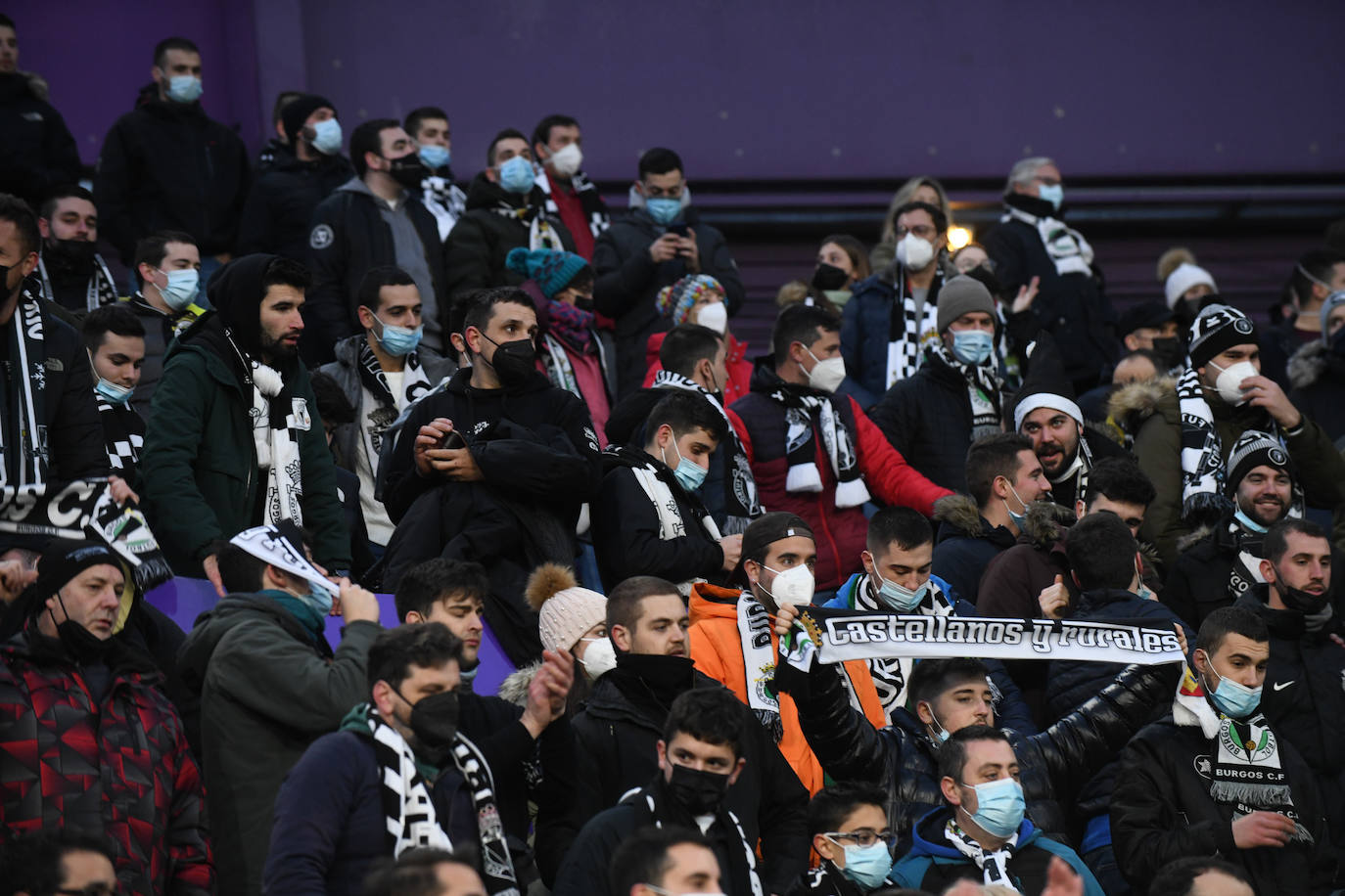 Centenares de aficionados del Burgos CF se hicieron notar en Valladolid.