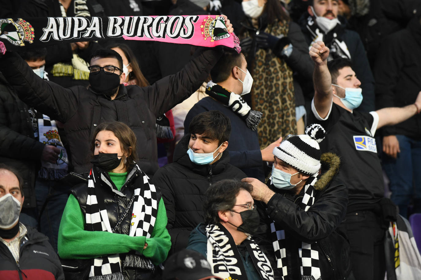 Centenares de aficionados del Burgos CF se hicieron notar en Valladolid.