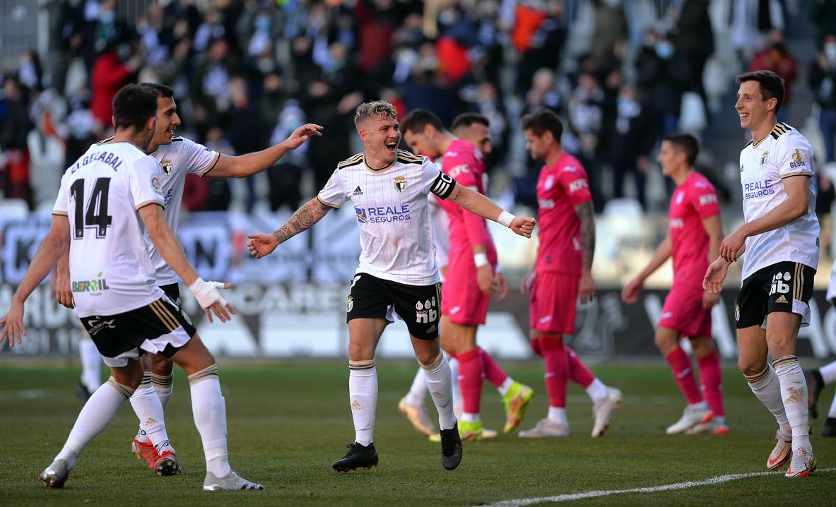 Fotos: El Burgos golea al Leganés