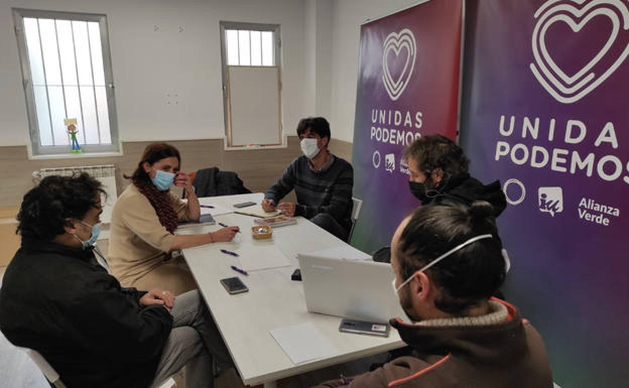 Reunion de miembros de Unidas Podemos y Ecologistas en Acción. 