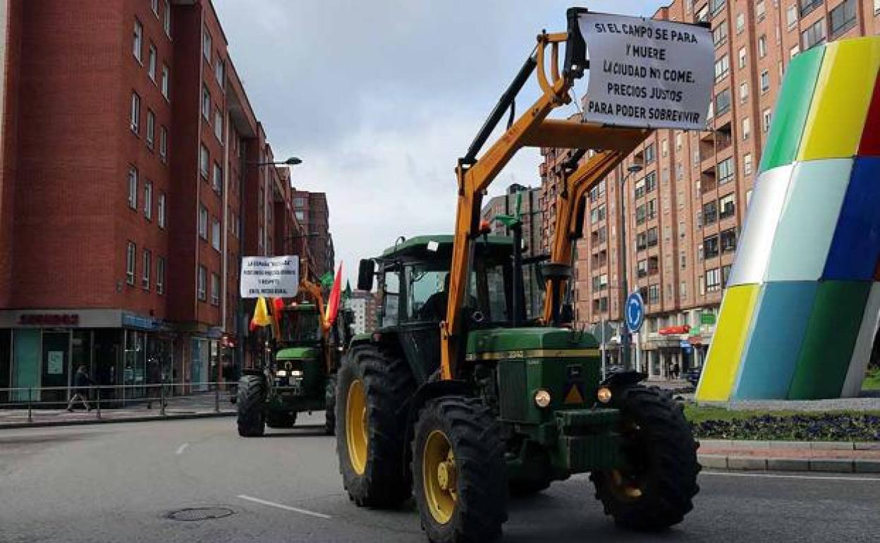 Imagen de una manifestación agraria pasada por las calles de Burgos. 