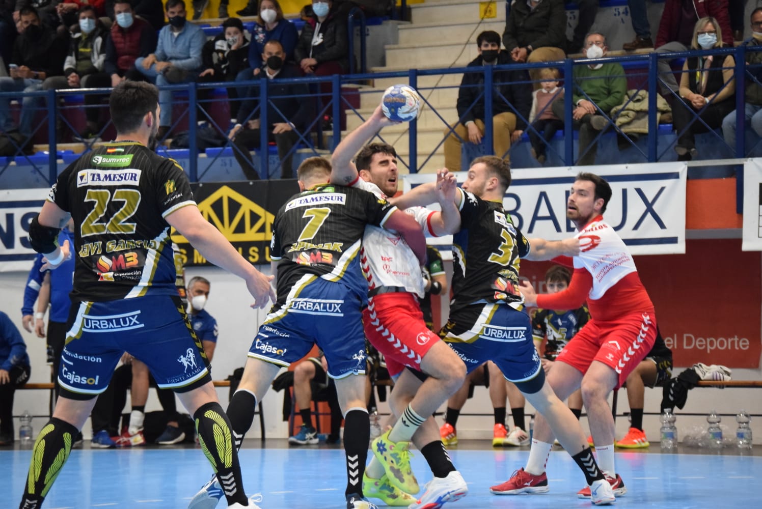 El Puente Genil se lo puso muy difícil al UBU San Pablo.