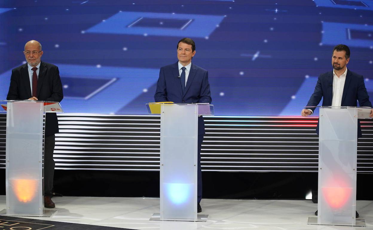 Francisco Igea, Alfonso Fernández Mañueco y Luis Tudanca, durante el segundo debate electora. 