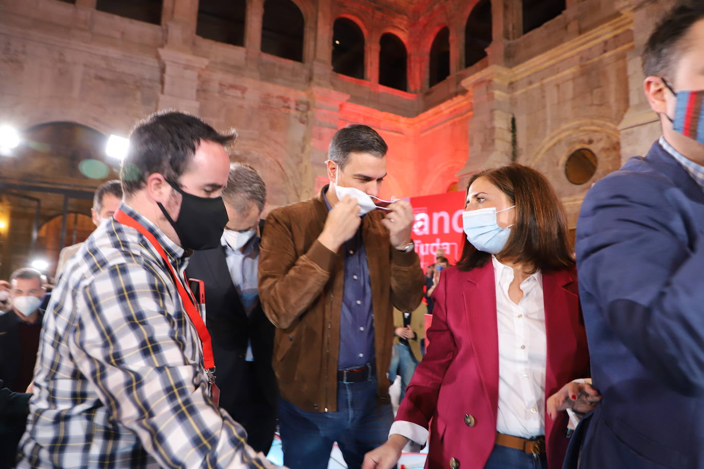 Pedro Sánchez y José Luis Rodríguez Zapatero apoyan a Tudanca en Burgos.