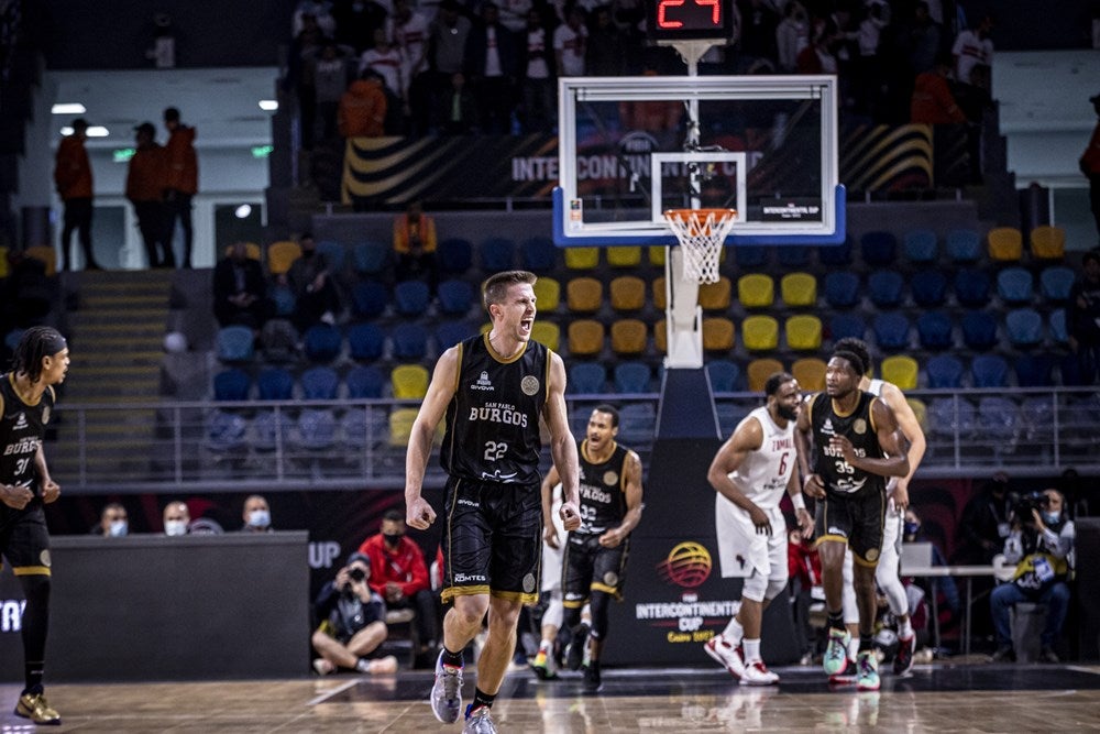 Los burgaleses se clasifican para la final de la Intercontinental tras ganar a los egipcios.