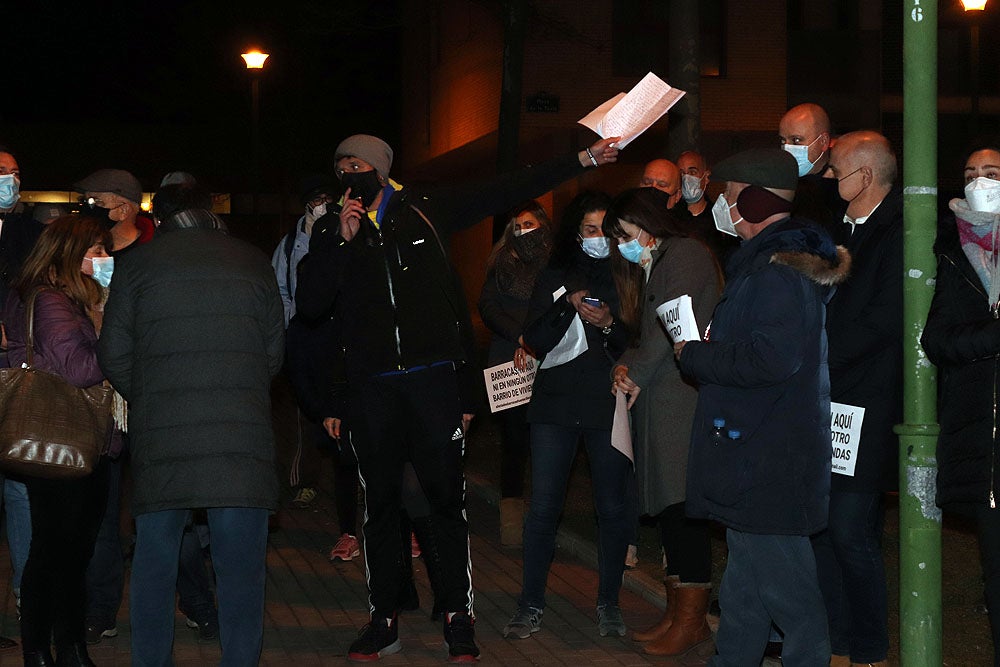 Fotos: Los vecinos de Fuentecillas protestan contra las barracas