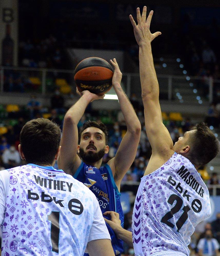 Fotos: El Hereda San Pablo Burgos gana un partido vital