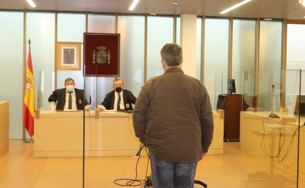 Pacta un año de cárcel por estafar 60.000 euros a una constructora de Burgos