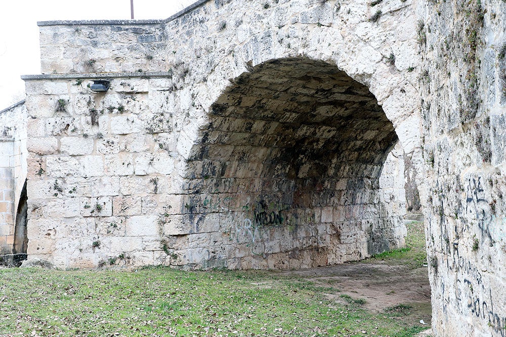 Fotos: El Puente Malatos está deteriorado y sufre vandalismo