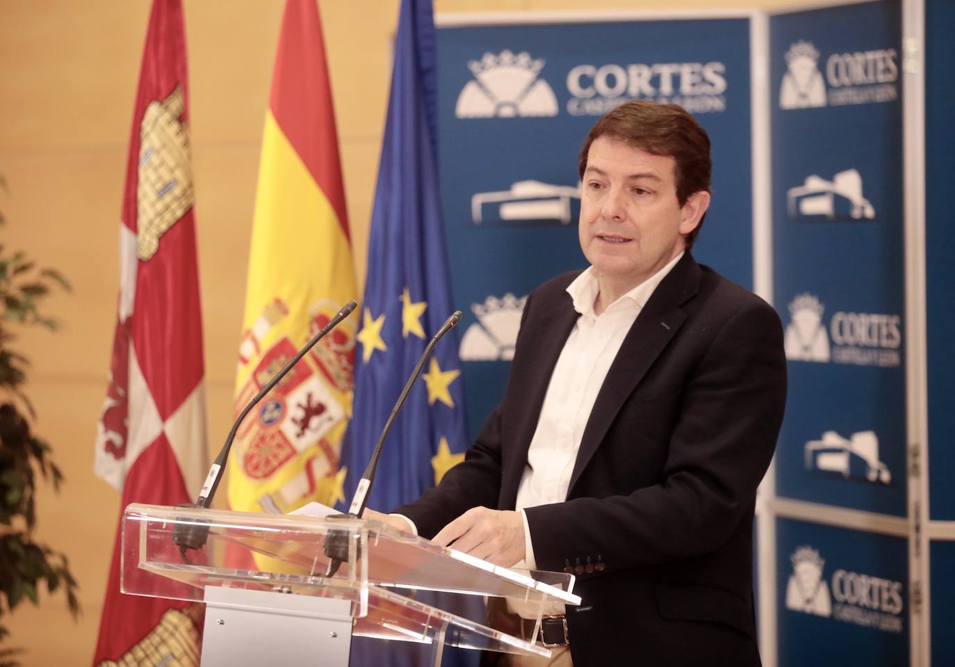 Rueda de prensa de Alfonso Fernandez Mañueco, ayer, tras la reunión con Soria ¡Ya! para formar gobierno.