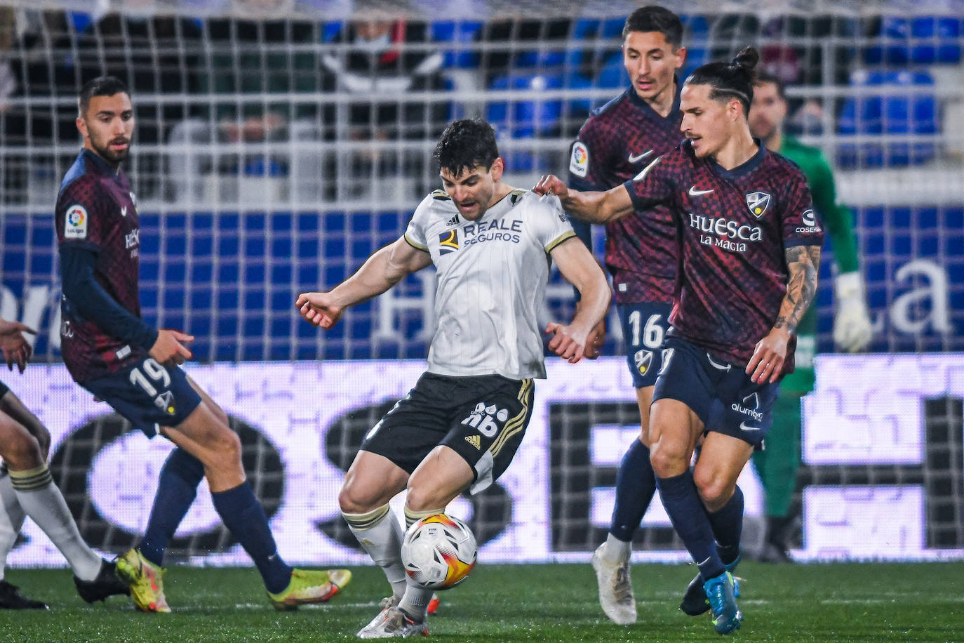 Fotos: El Burgos CF cae por la mínima ante el Huesca