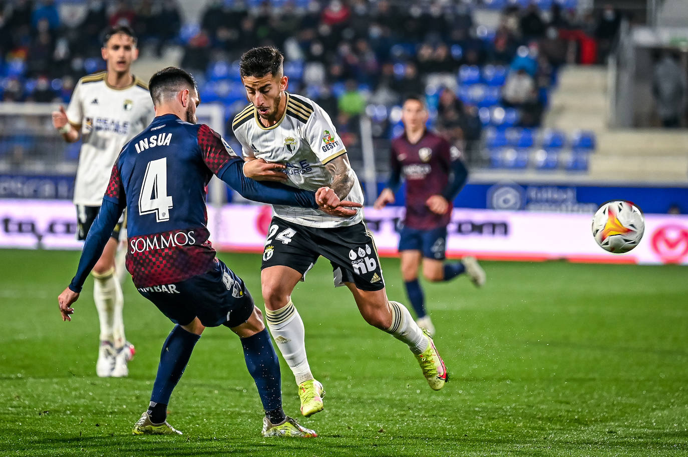 Fotos: El Burgos CF cae por la mínima ante el Huesca