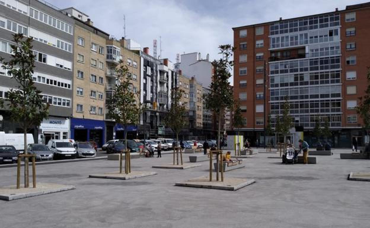 Las obras de la plaza Santiago siguen generando polémica. 