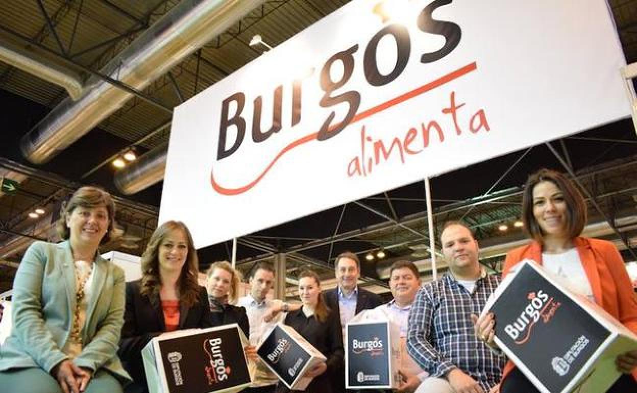 Imagen de archivo de representantes de Burgos Alimenta en el Salón Gourmet. 