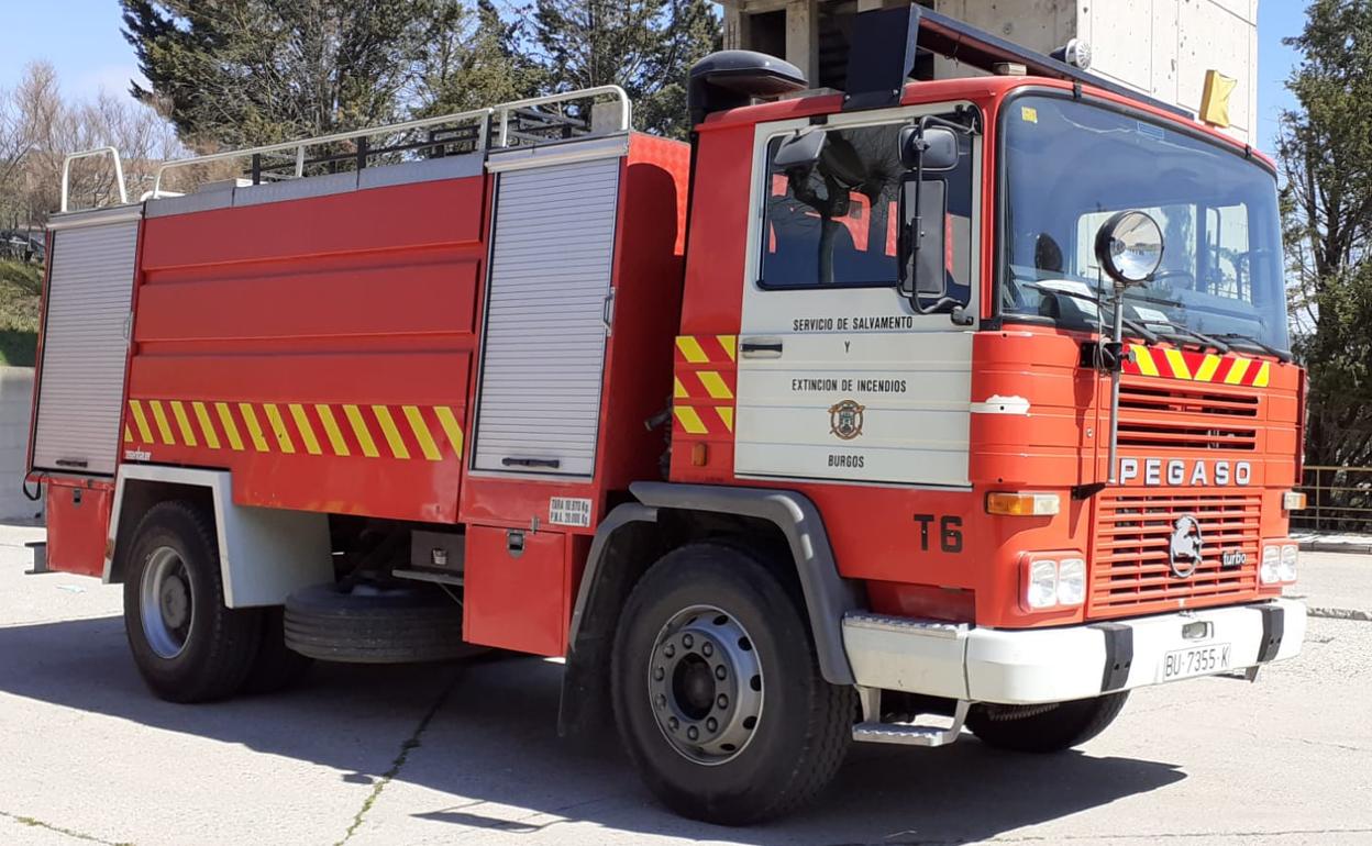 Camión de bomberos donado.