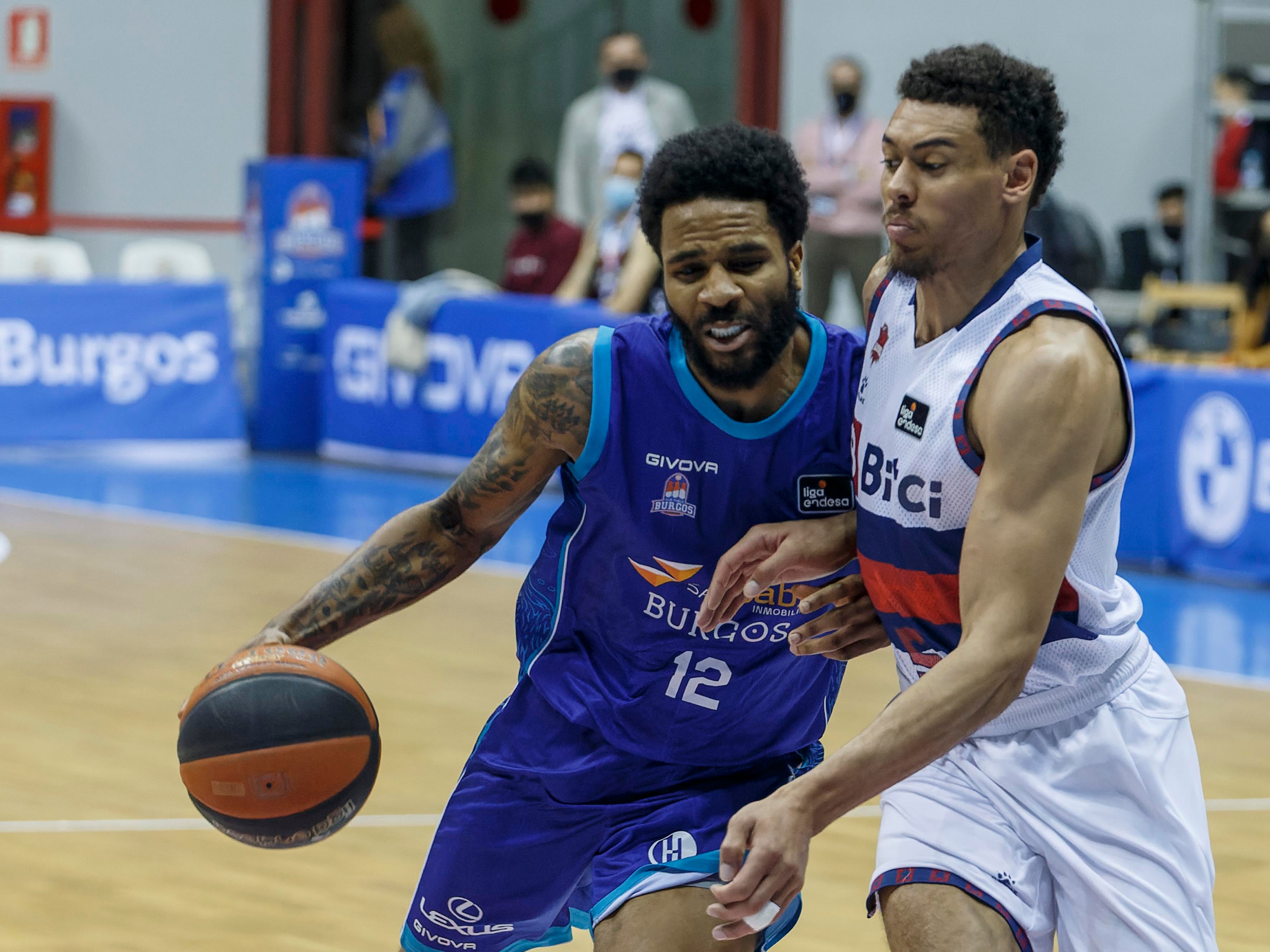 Fotos: El San Pablo no puede con Baskonia