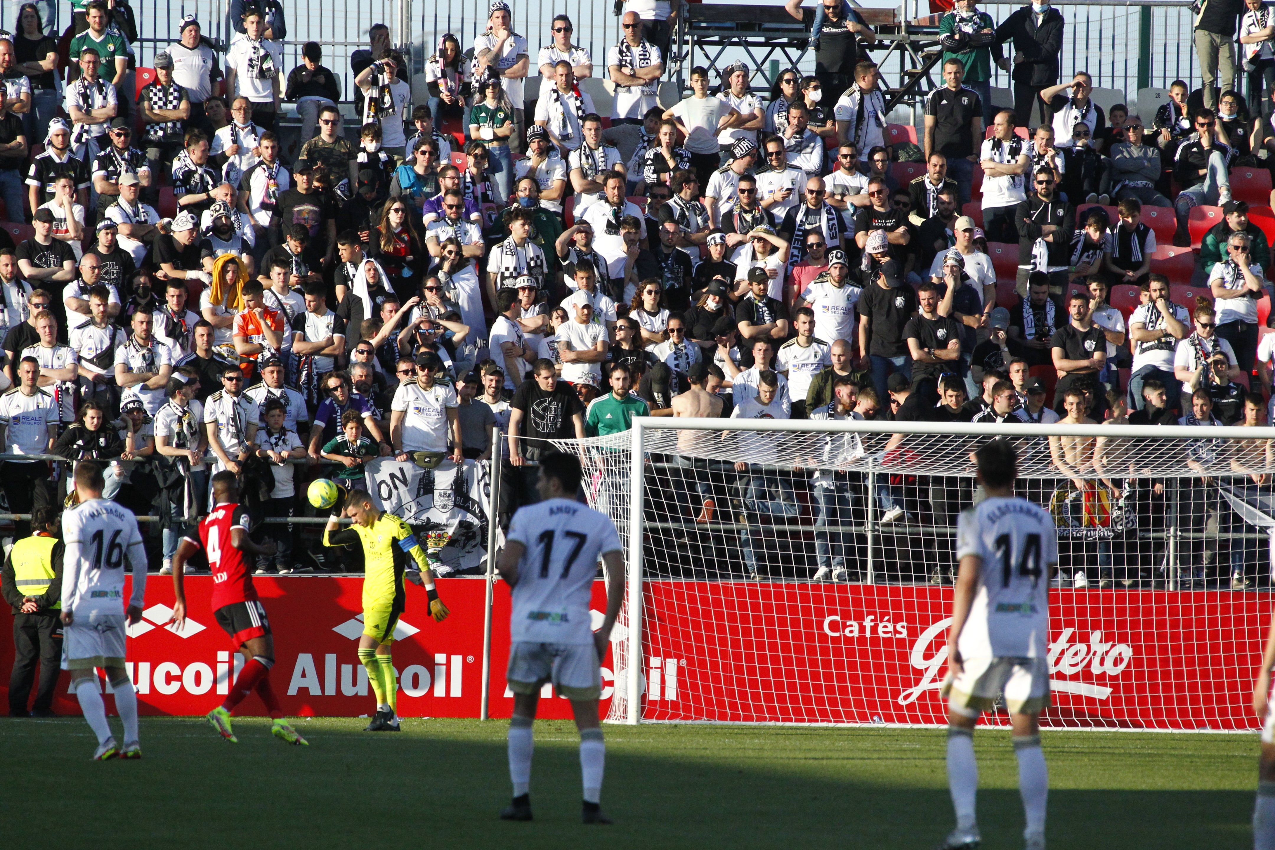 Fotos: El Mirandés se impuso en el derbi provincial