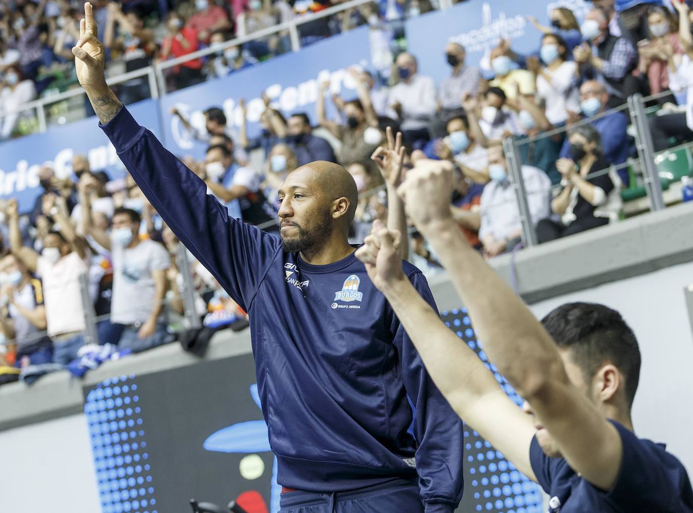 Fotos: El San Pablo no puede con Obradoiro