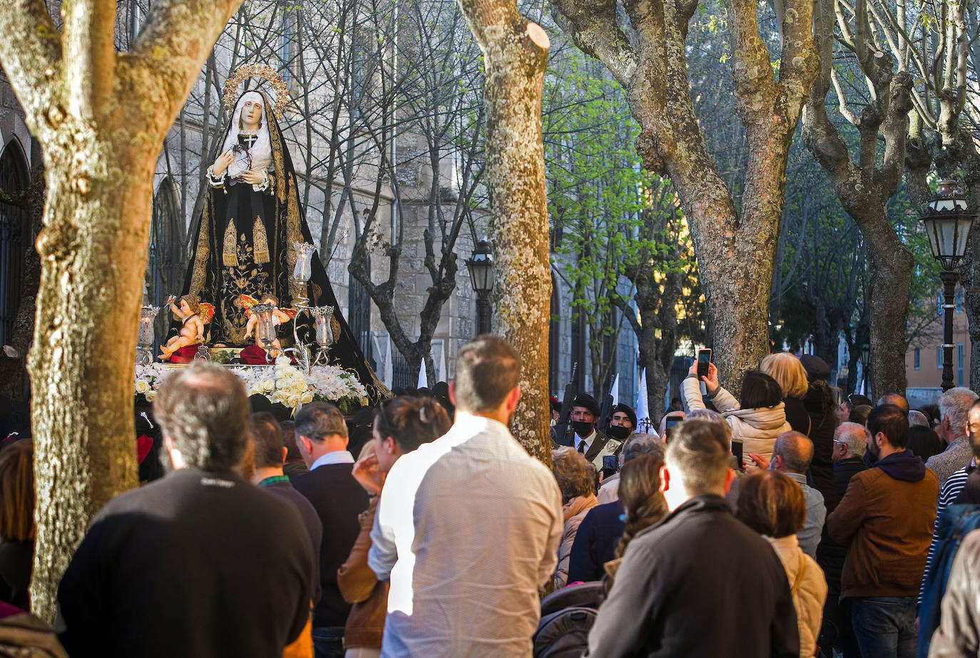 Fotos: La Soledad recorre el centro de Burgos