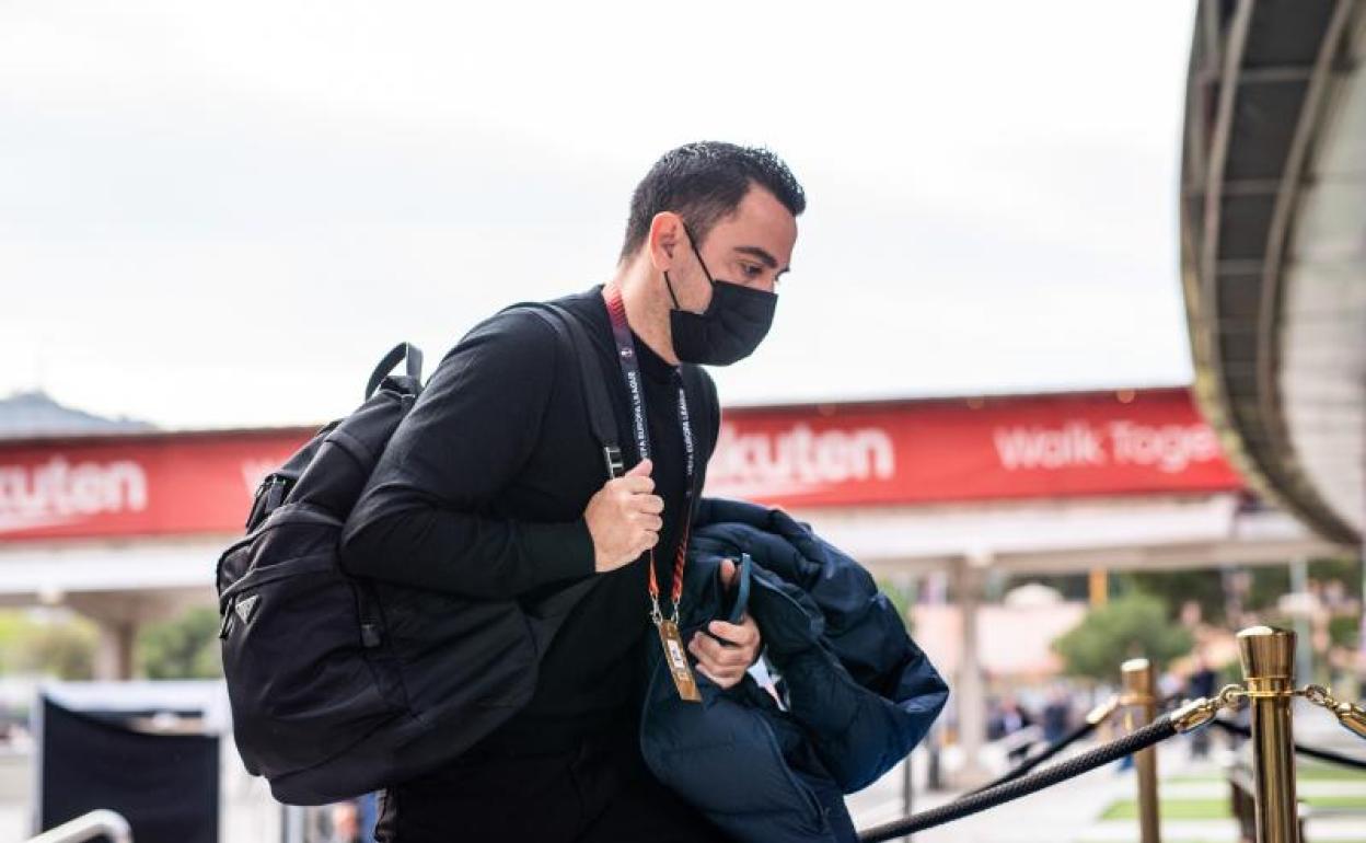 Xavi Hernández, antes de la eliminación del Barça en el Europa League. 