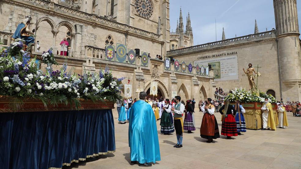 El júbilo pascual inunda las calles de Burgos