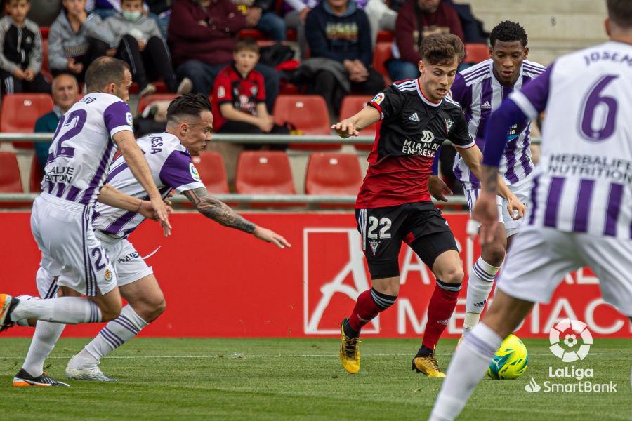 Fotos: El Mirandés cae ante el Real Valladolid en Anduva