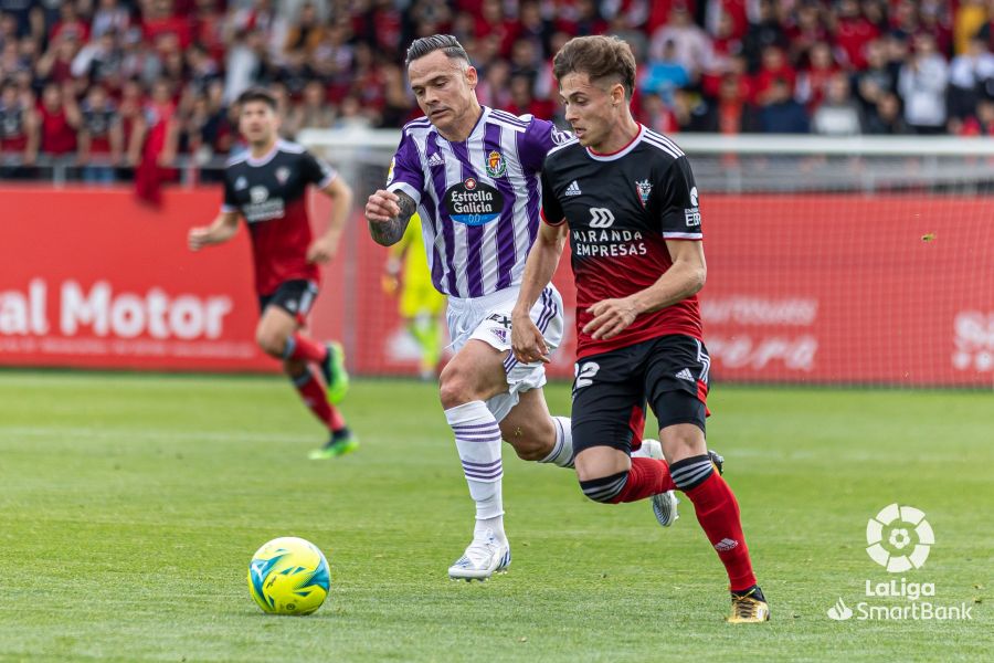 Fotos: El Mirandés cae ante el Real Valladolid en Anduva