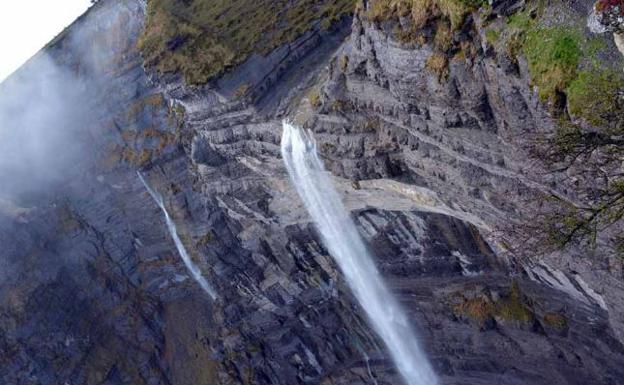 Salto del Nervión.