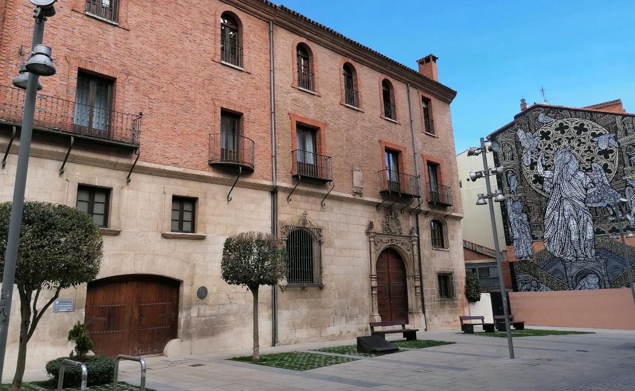 La ampliación se acometerá en la parcela anexa al Palacio de Castilfalé.