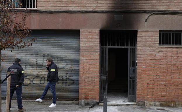 Imagen del edificio incendiado. 