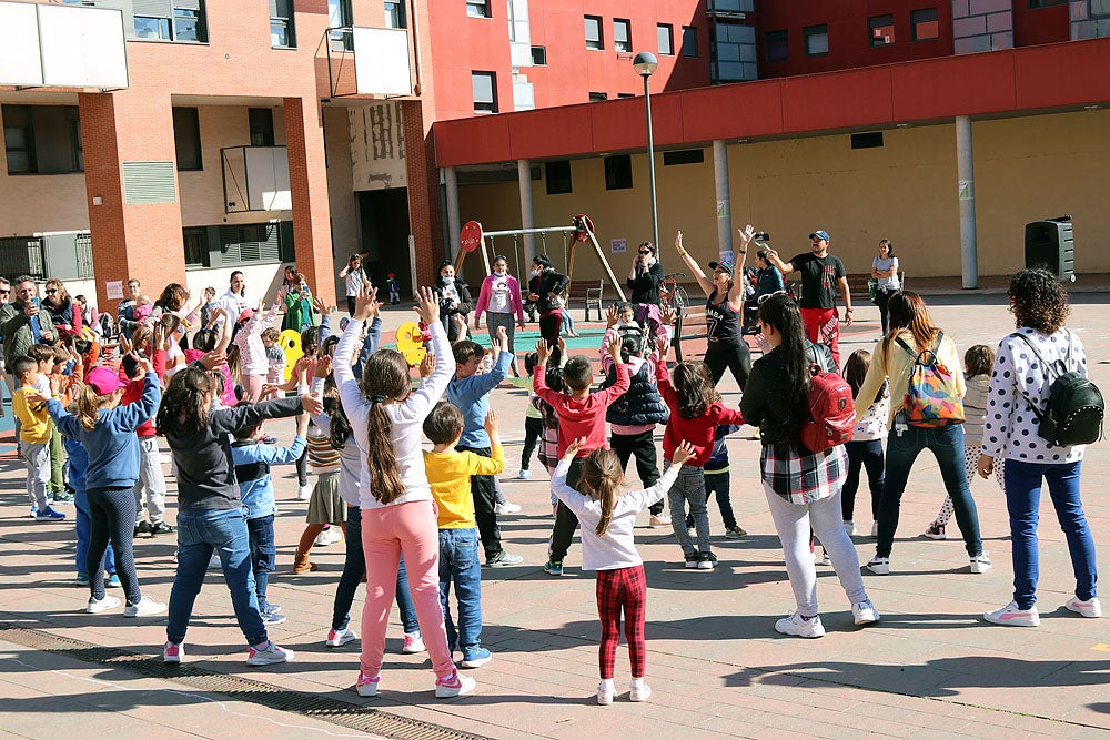 Fotos: Los niños toman la calle en San Pedro de la Fuente-Fuentecillas