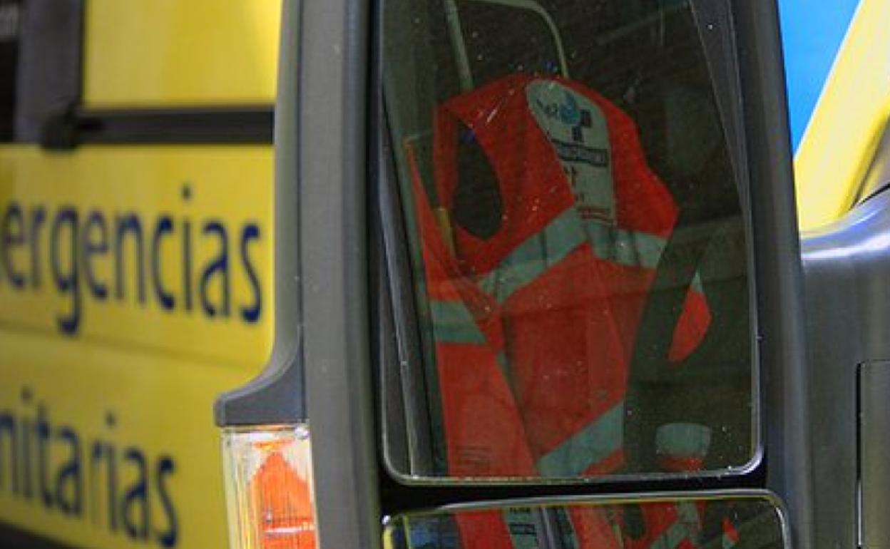 Sucesos en Burgos: Herido tras salirse de la vía y volcar el camión que conducía en la AP-1