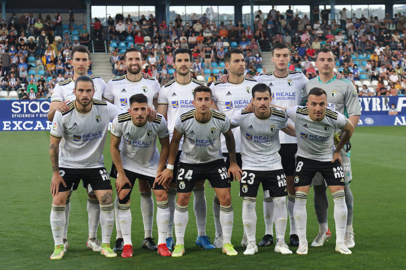 Fotos: El Burgos CF cae derrotado ante una ambiciosa Ponferradina